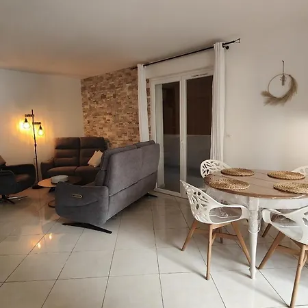 Apartamento 66 M Comfort In Saint-raphael *