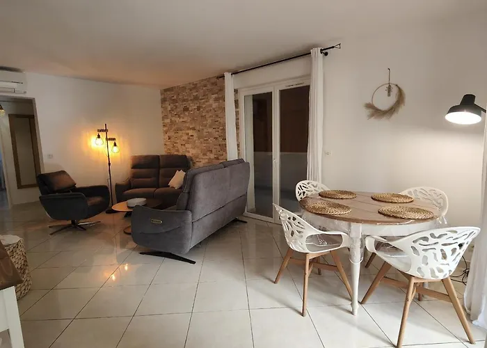 Lägenhet 66 M Comfort In Saint-raphael *
